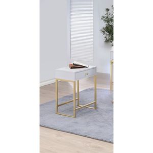 Tavolino d'Appoggio Coleen in Bianco e Finitura Ottone per Arredamento Soggiorno - Product Image 1