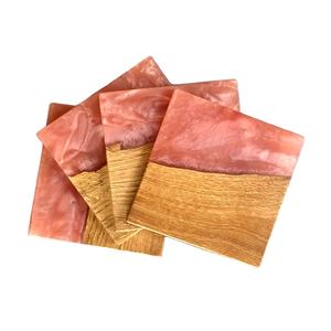 Artesanal: manteles individuales de resina epoxi para una impresionante mesa Madera y marea: hermosos posavasos de resina de madera para cualquier ocasión - Product Image 1