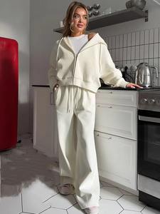 Conjunto Deportivo de Alta Calidad 100% Algodón para Mujer, Estilo Oversize, Personalizable con Logotipo, Ropa Deportiva Urbana - Product Image 5