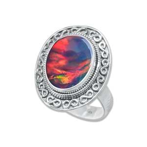 แหวนเงินแท้ 925 ปรับขนาดได้ ประดับด้วยหินโอปอลสีเข้มออโรร่าแบบเจียระไนหลายเหลี่ยม ตัวเรือนแบบเบเซลเซ็ตติ้ง แหวนงานแฮนด์เมดสำหรับงานแต่งงาน - Product Image 2