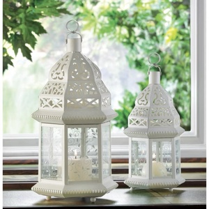 Lanternes marocaines classiques en métal en gros avec verre floral coloré pour la décoration de la maison et les mariages - Product Image 3