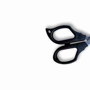 Ciseaux de pêche en acier inoxydable de 5 pouces, coupe-ligne dentelé, résistant à l'eau salée - Product Image 5