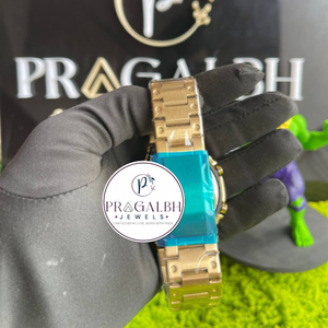 นาฬิกา Pragalbh Jewels ประดับเพชรหรูหรา สไตล์ฮิปฮอป ตัวเรือนทองคำประดับเพชรแบบ Pavé นาฬิกาควอตซ์ นาฬิกาโมอิสซาไนต์ - Product Image 2
