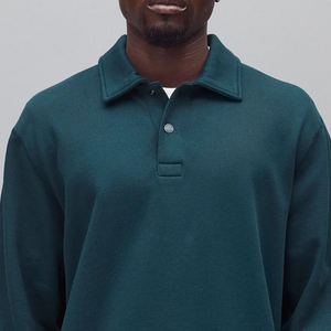 Sweat-shirt pour homme à col rabattu avec fermeture boutonnée, design uni, manches longues avec épaules tombantes, coutures de haute qualité - Product Image 2