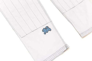 Logo personnalisé brodé sur le devant, 100% coton, léger, anti-rétrécissement, respirant, durable pour les kimonos de Jiu Jitsu - Product Image 5