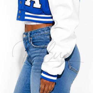 Veste de baseball courte pour femme, design personnalisé, bleu, avec doublure en peau de mouton et en laine respirante crochetée - Product Image 5