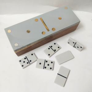 Boîte à dominos noire brillante moderne avec base en bois, élégante boîte de rangement pour jeu de dominos pour le bureau, le salon ou comme idée cadeau - Product Image 5