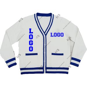 Cardigans personnalisés pour sororités et fraternités, pulls en acrylique tricotés à col en V pour femmes, logo brodé universitaire, style universitaire hivernal preppy - Product Image 2