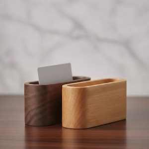 Porte-cartes de visite contemporain en bois |   Support de cartes de visite moderne pour bureau |   Utilisation à domicile et au bureau - Product Image 5
