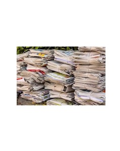 Restos de papel periódico viejo (ONP) a granel para compostaje y reciclaje - Product Image 1