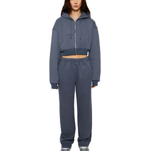 Ensemble deux pièces pour femme : sweat à capuche court et pantalon large, couleur personnalisable, en molleton, tenue décontractée, coupe classique, hiver, couleur unie - Product Image 4