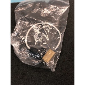 Lote de 3 XLTECHNOLOGY E200-09-383 THROUGHT-WAY - Equipos y piezas de semiconductores de confianza globales de la marca Trusted Global Legacy - Product Image 1