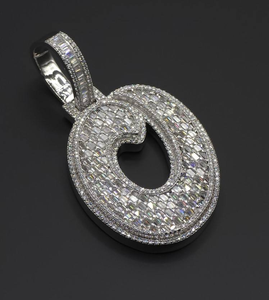 Collier Pendentif Ovale en Moissanite, Pendentif Statement Pavé Baguette, Bijoux de Luxe pour Hommes et Femmes, Cadeau de Mariage Hip Hop Élégant - Product Image 1
