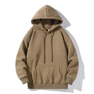 เสื้อสเวตเชิ้ตคอวีบุขนแกะสำหรับผู้ชายแบบ OEM ผลิตตามสั่ง 100% โพลีเอสเตอร์ พรีเมียม สวมหัว ใส่สบาย ทอปักลาย แห้งเร็ว ไร้ตะเข็บ - Product Image 5