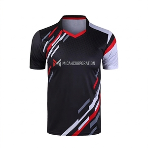 เสื้อยืดแขนสั้นคอวีทรงสปอร์ตสำหรับผู้ชาย สีดำ แดง เทา ลายพิมพ์ แห้งเร็ว ทรงปกติ ผ้าถักโพลีเอสเตอร์ - Product Image 3