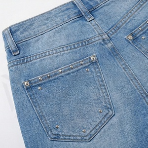 Shorts en jean pour femme, ourlet brut, strass, décontracté, respirant, streetwear, tenue d'été, couleur personnalisable, vêtement tendance de qualité supérieure - Product Image 5