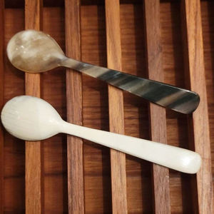 ช้อนเสิร์ฟทำมือจากเขาควาย เป็นมิตรกับสิ่งแวดล้อม อุปกรณ์ครัวจากธรรมชาติ ช้อนเสิร์ฟสลัด ผู้จำหน่ายขายส่ง - Product Image 1