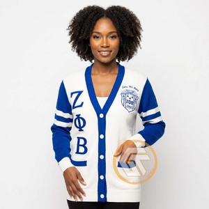 Trésors grecs – Cardigan décontracté en acrylique uni à col en V pour femme, personnalisé Zeta Phi Beta Sorority, avec appliques - Product Image 3
