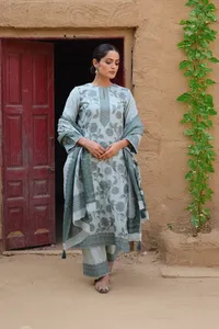Safaa TALAH - Salwar Kameez de Algodón para Mujer, Diseño Floral Chikankari, Material de Vestido sin Coser, Ropa Casual Tradicional India y Pakistaní - Product Image 1