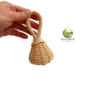 Hochet pour bébé au son doux, jouet en rotin naturel, jouet sensoriel Montessori fait à la main pour les enfants - Product Image 2