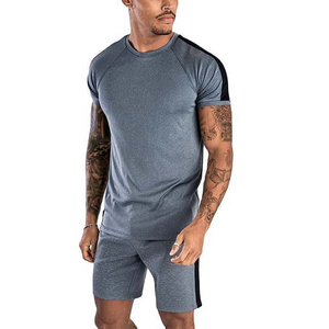 Style streetwear haut de gamme, vêtements pour hommes personnalisés, style streetwear d'été, tissu éponge 100% coton, séchage rapide, ensemble t-shirt et short 2 pièces - Product Image 1