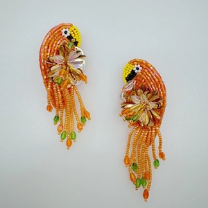 Pendientes de mujer hechos a mano con cuentas, diseño de paloma y fresa en color canela, a la moda para bodas y celebraciones, clásicos. - Product Image 2