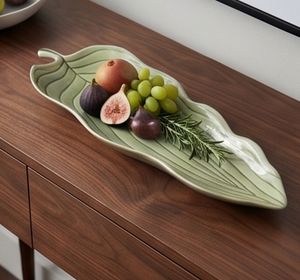 Plateau de service élégant fait main en forme de feuille verte, finition polie, plat décoratif pour la maison, les mariages, les événements, les restaurants et les cadeaux - Product Image 3