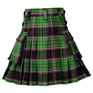 Kilt écossais plissé traditionnel pour homme, noir et vert, style utilitaire, taille ajustable, vêtement de mode pour homme - Product Image 1