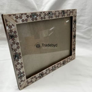 Elegante y Creativo Marco de Fotos Hecho a Mano con Incrustaciones de Madreperla, Artículo de Regalo de Primera Calidad de Tradebyd - Product Image 1