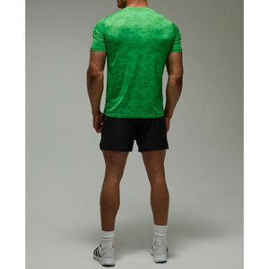 T-shirt de sport pour homme, manches courtes, vert à motifs, séchage rapide, coupe ajustée, col rond, pour entraînement athlétique - Product Image 2