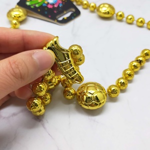 Collar Unisex con Temática de Fútbol, Chapado en Oro, Material PP, para Fiestas y Eventos - Product Image 3