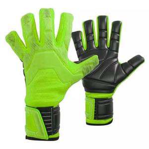 Guantes de Portero de Fútbol Antideslizantes Personalizados de Fábrica, Material PU Profesional, Protección para Dedos y Pulgar, Cierre de Gancho y Bucle - Product Image 2
