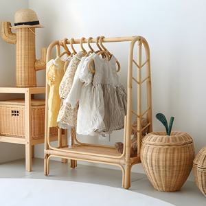 Porte-vêtements en rotin naturel, accessoires de rangement pour la maison, supports de vêtements sur pied - Product Image 3