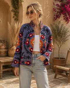 Chaqueta de algodón bordada a mano con diseño Suzani, estilo bohemio, artesanal, con estampado floral, para mujer, abrigo de invierno. - Product Image 1