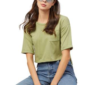 เสื้อยืดครอปโอเวอร์ไซส์ผู้หญิง ผ้าฝ้ายทรงหลวม แขนครึ่งตัว มีกระเป๋า เสื้อครอปขายส่ง รับผลิตแบบ OEM - Product Image 1