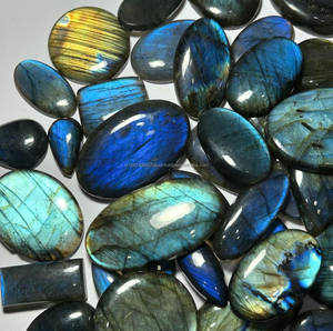 Cabochon en Labradorite naturelle faite à la main pierre précieuse en vrac de forme et de taille mélangées pour la fabrication de bijoux - Product Image 3