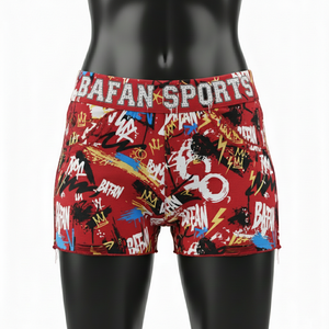 Shorts de poliéster y spandex premium de 230 GSM con estampado de grafiti rojo, suaves, elásticos y con logo sublimado. - Product Image 6