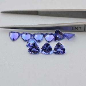 7mm Naturel Tanzanite Trillion Cut Facettes Pierres Précieuses En Vrac Pour La Fabrication De Bijoux En Gros Tanzanite Pierre De Fabricants Personnalisés - Product Image 1