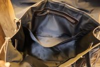 Sac fourre-tout en cuir véritable gaufré crocodile avec franges, poignées supérieures et bandoulière