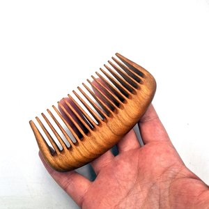 Peine de Barba Ovalado de Bambú y Sándalo de Alta Calidad para Hombre, con Logotipo Láser, Masajeador de Barba, Peine de Bolsillo de Madera, Artesanía Natural - Product Image 3