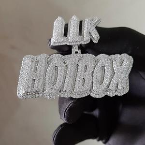 Colgante Personalizado con Nombre en Letra de Plata de Ley 925 con Diamante Moissanita VVS1/VVS2 para Hombre, Estilo Hip Hop - Product Image 1