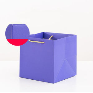 Sacs fourre-tout élégants en papier kraft carré, imprimés sur mesure, motif floral de luxe avec poignées pour l'emballage de vêtements et de cadeaux - Product Image 6