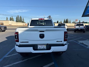 RAM 2500 Crew Cab Cummins 4x4 Usada del 2023 - Product Image 3