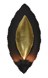 Lanterne décorative de Noël pour intérieur en or noir et or de forme ovale murale en métal faite à la main de marque IHA - Product Image 2