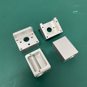 Fabricant vietnamien de pièces usinées CNC en aluminium, usinage de haute précision sur mesure, fournisseur OEM ODM pour l'exportation - Product Image 2