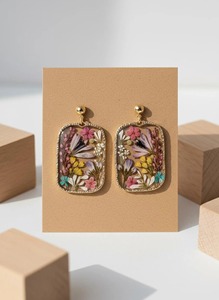 ต่างหูเรซิ่นอัดรูปทรงพิเศษ ของขวัญสำหรับเธอ โดย HWC - Product Image 3