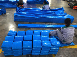 Bâche en PE robuste de couleur bleue, haute durabilité, grande capacité, couverture de tente avec options de couleurs et de tailles personnalisées. - Product Image 5