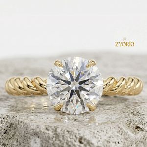 Anillo de compromiso de oro de 14 quilates con diamante solitario de corte redondo y banda de cuerda trenzada, elegante joyería nupcial - Product Image 5