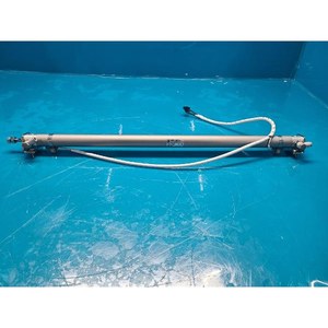 Cylindre pneumatique à corps rond SMC CDG1N20-480Z-M9PL, utilisé comme pièce détachée pour équipement semi-conducteur Legacy - Product Image 2