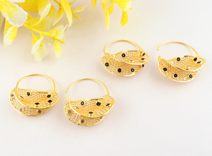 Pendientes de Aro Chapados en Oro de 18K con Ónix Negro, Cuarzo Blanco y Cuarzo Verde, Joyería Moderna y Minimalista para Mujer, Ideal para Fiestas - Product Image 4